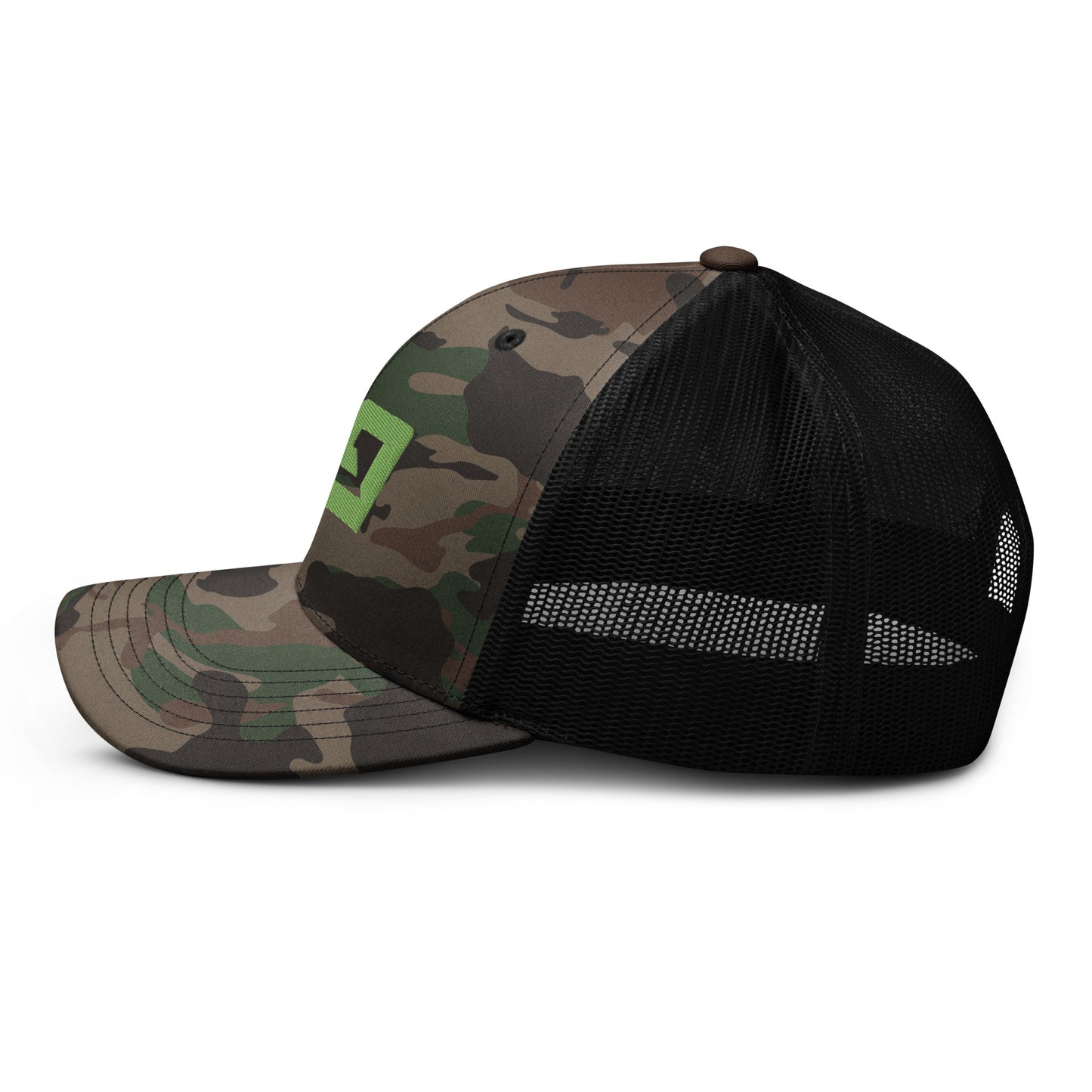 GG - Camouflage trucker hat